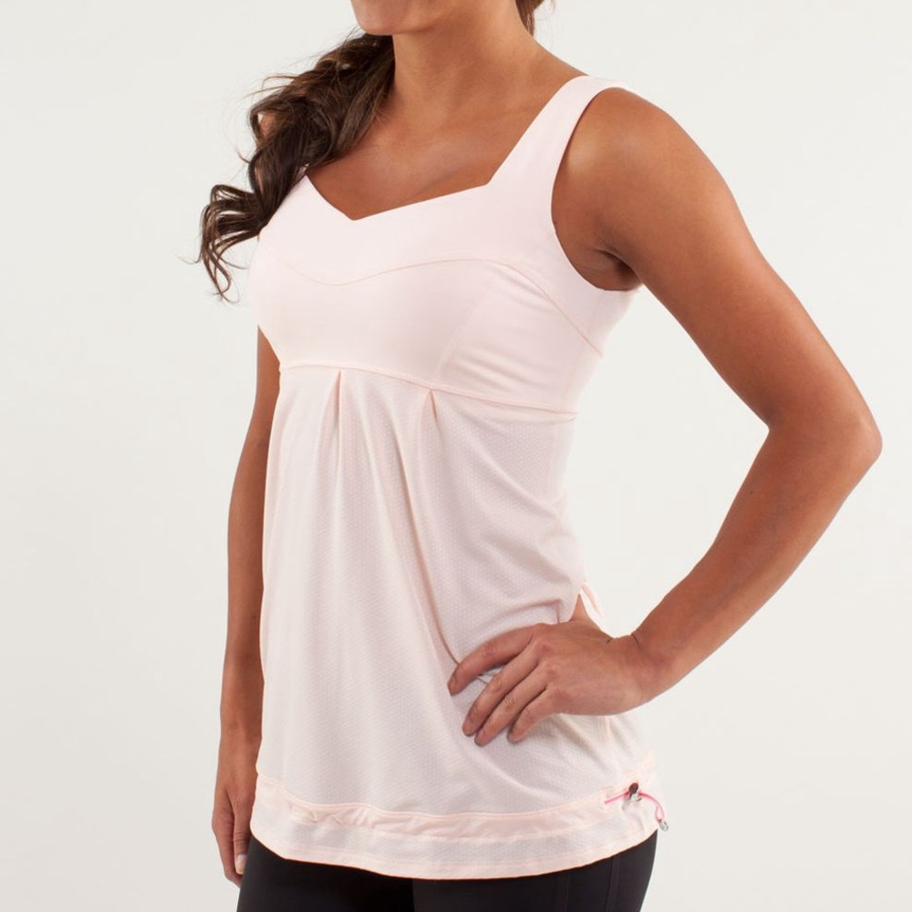 Lululemon Run: Tame Me Tank in Parfait Pink